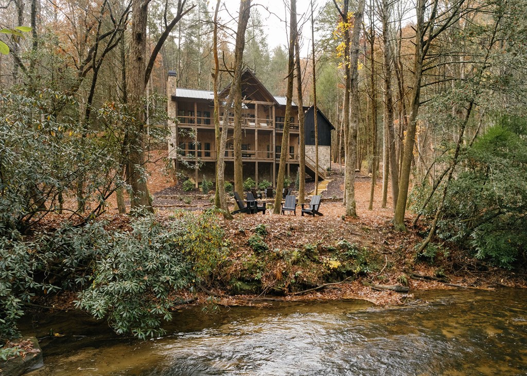 340 Hemlock Trail Blue Ridge, GA 30513 - Photo 2 of 91 Gallery Image 2