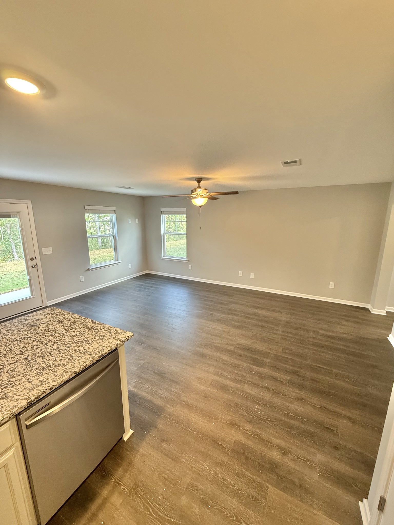 66 Country Circle Manchester, TN 37355 - Photo 3 of 12