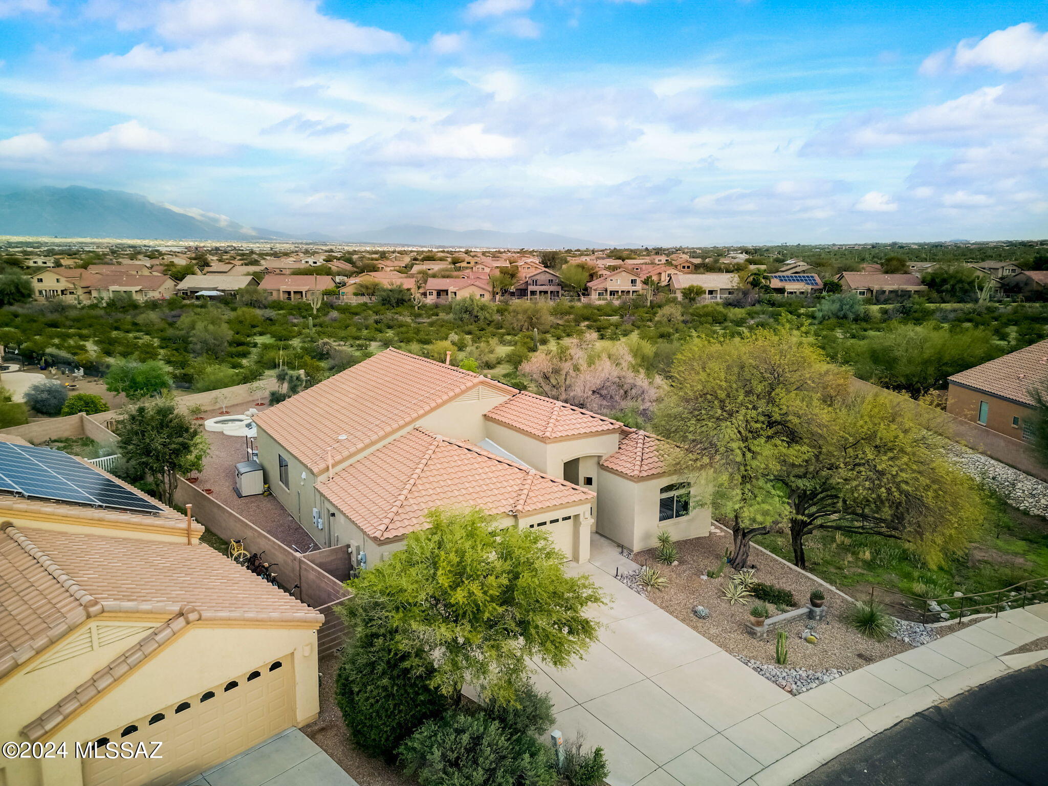 7988 North Rondure Loop Tucson, AZ 85743 - Photo 35 of 46 Gallery Image 35