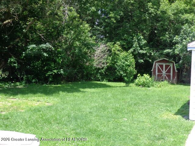 216 West Jolly Road Lansing, MI 48910 - Photo 23 of 24 Backyard 1