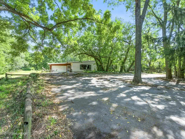 $750,000 | S639 Prince Crossing Road, Winfield, IL 60190