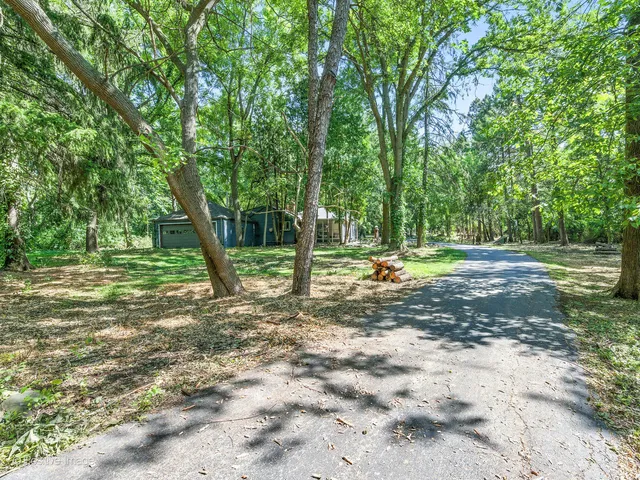 $750,000 | S639 Prince Crossing Road, Winfield, IL 60190