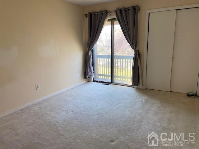 220 Westgate Drive Edison, NJ 08820 - Photo 15 of 19 a view of an empty room with a window