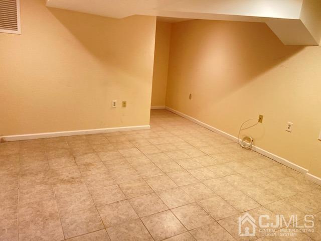 220 Westgate Drive Edison, NJ 08820 - Photo 18 of 19