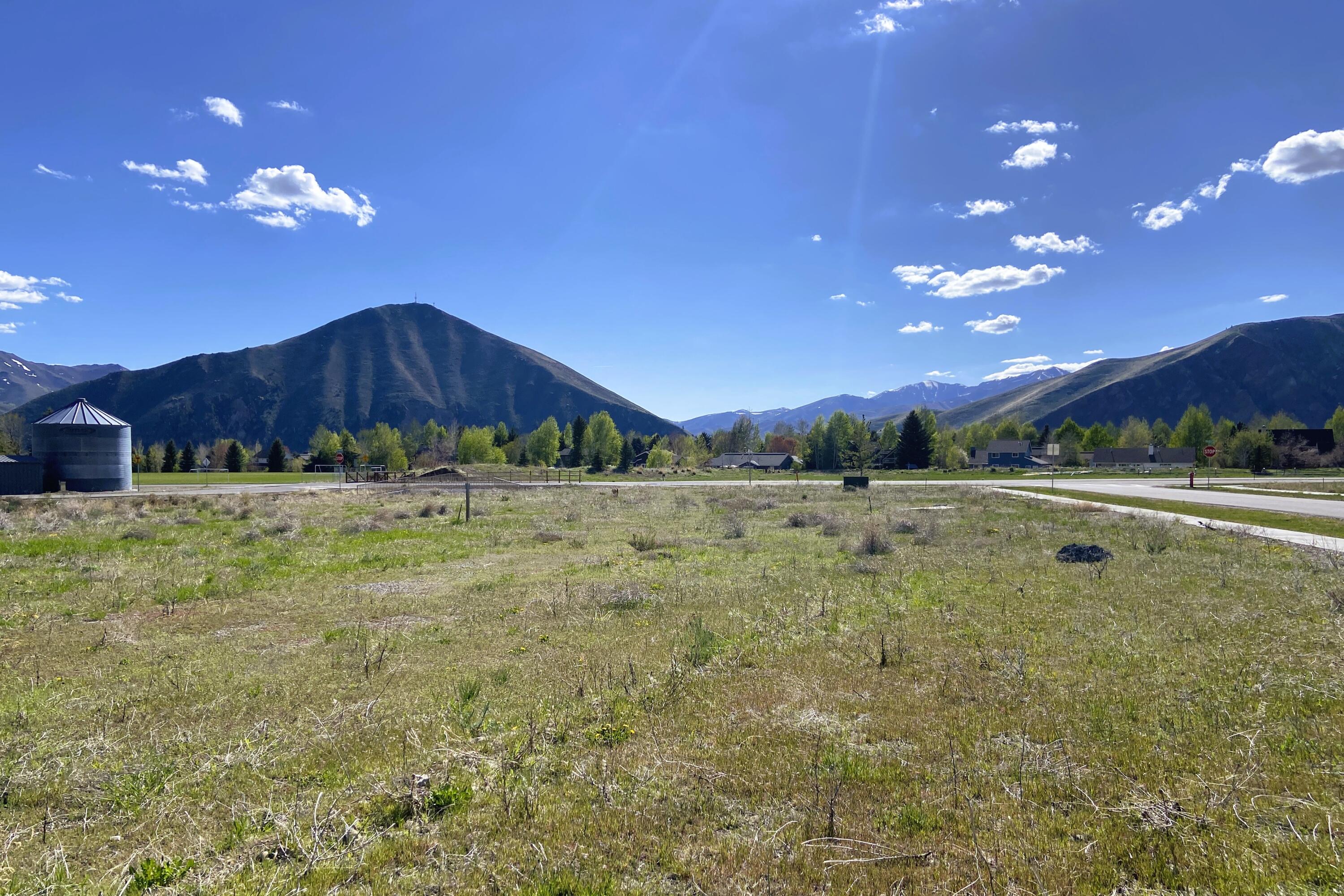 1500 Appaloosa Road Hailey, ID 83333 - Photo 7 of 15 Ground Level LookingWest
