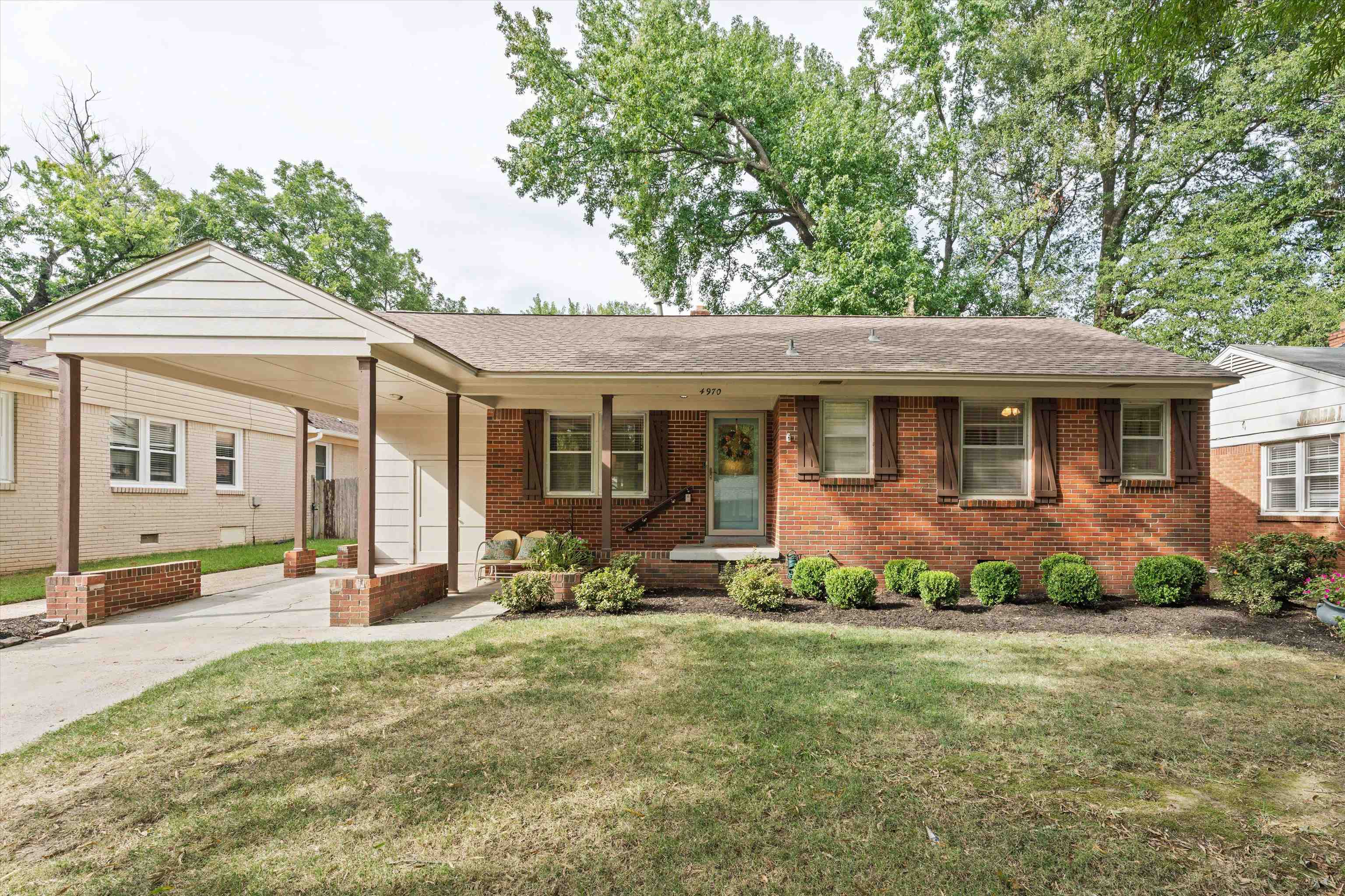 4970 Flamingo Road Memphis, TN 38117 - Photo 1 of 26