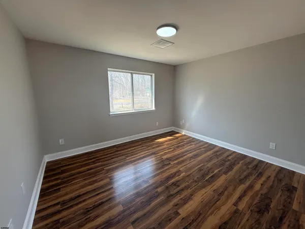 $319,900 | 1405 West Dekalb Street, Egg Harbor City, NJ 08215