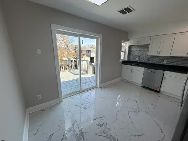 $319,900 | 1405 West Dekalb Street, Egg Harbor City, NJ 08215