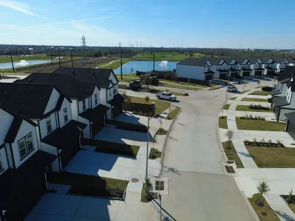 $329,990 | 2913 Crown Gate Drive, Houston, TX 77047