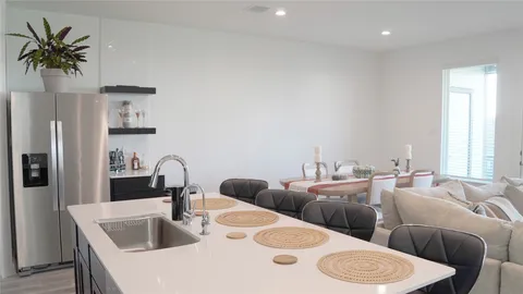 $329,990 | 2913 Crown Gate Drive, Houston, TX 77047