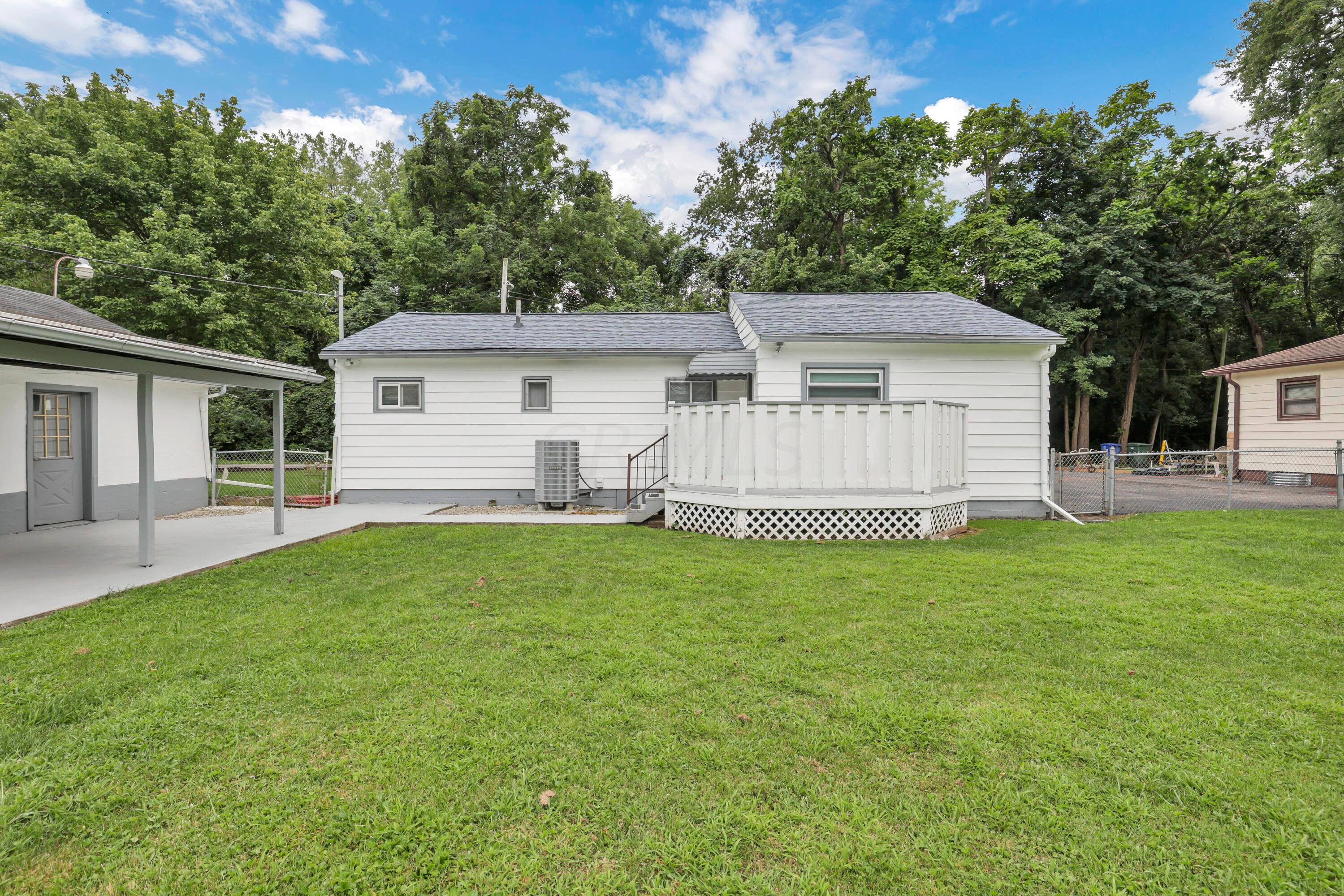 4800 Crocker Road Columbus, OH 43232 - Photo 23 of 30 0N4A7256