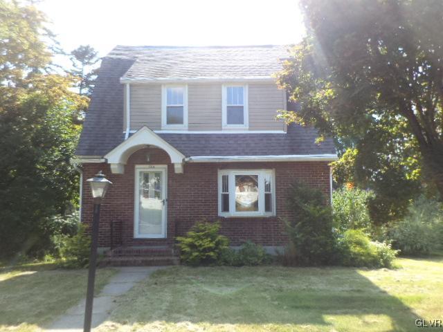 654 Blue Ridge Avenue Bangor, PA 18013 - Photo 1 of 16 Property front view