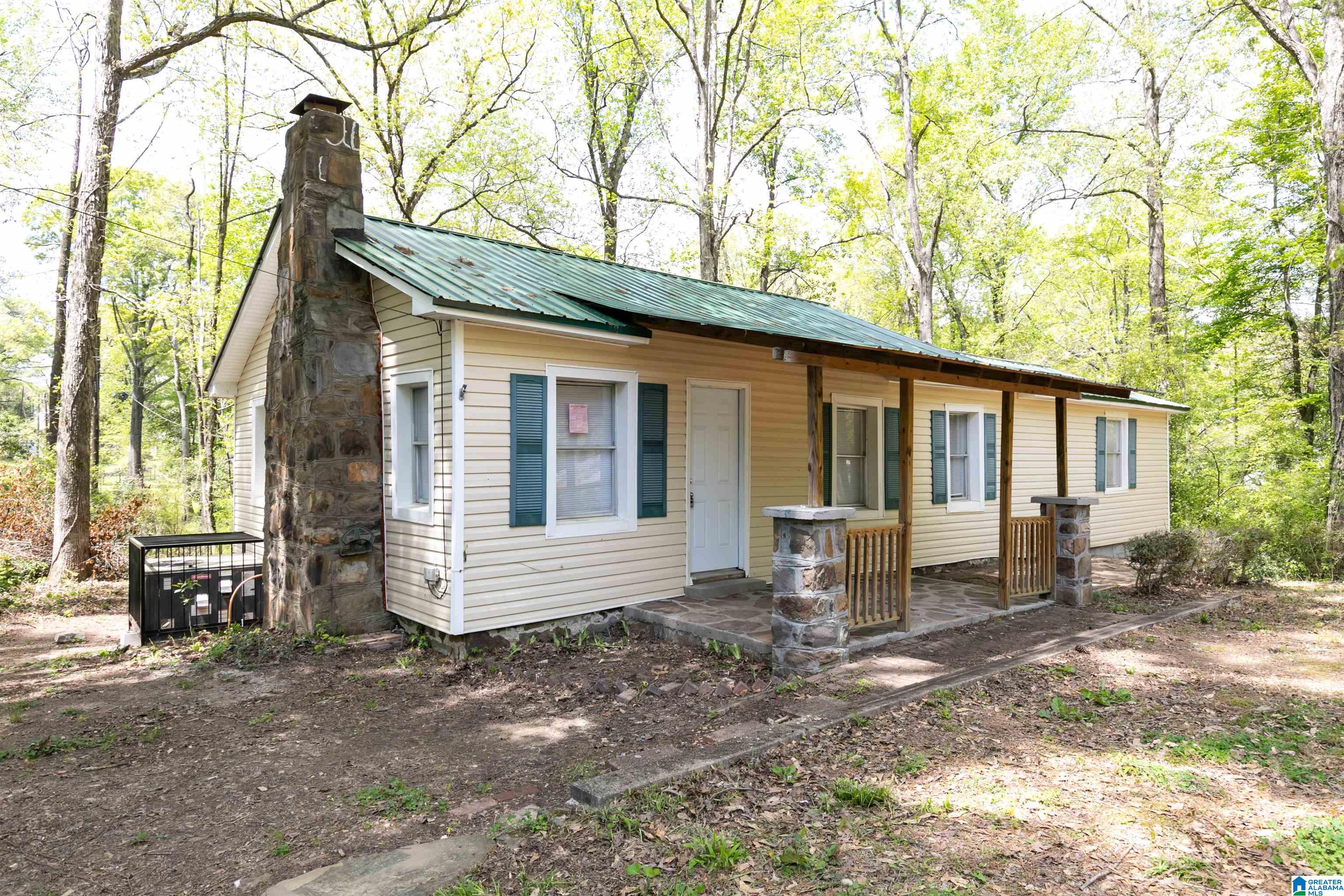 236 Ridgeway Road Bessemer, AL 35023 - Photo 2 of 28