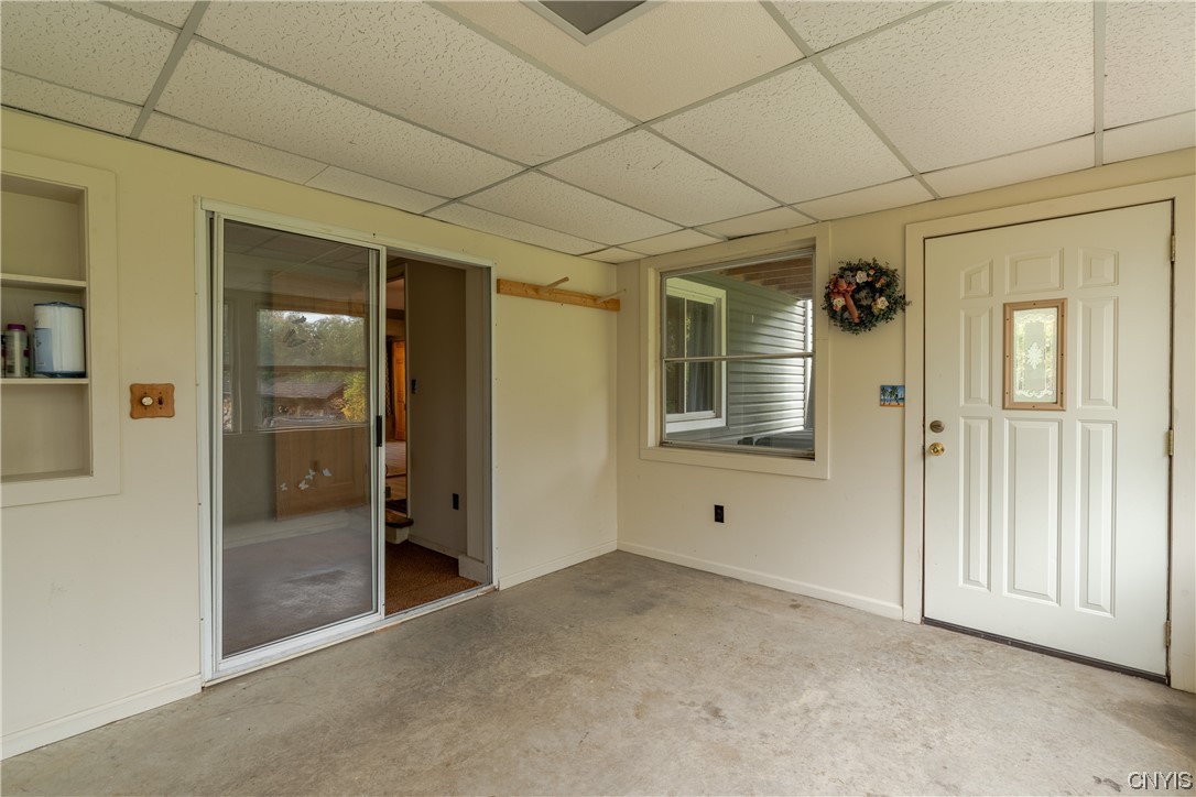 6150 Lakeshore Road Cicero, NY 13039 - Photo 14 of 34