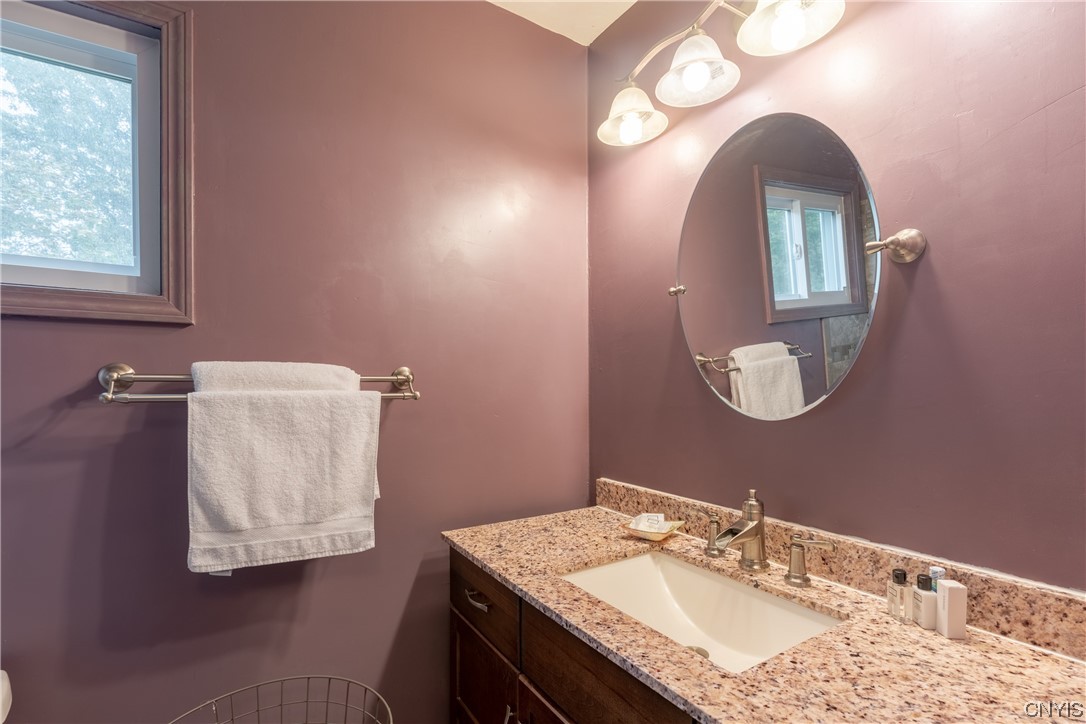 6150 Lakeshore Road Cicero, NY 13039 - Photo 19 of 34