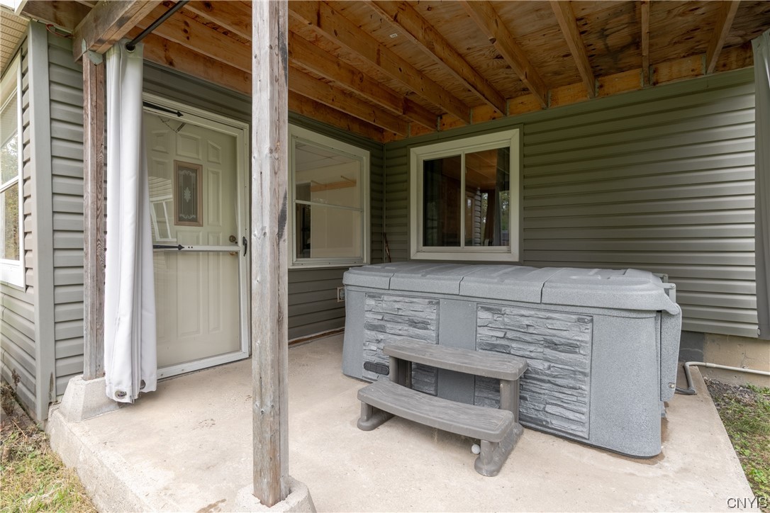 6150 Lakeshore Road Cicero, NY 13039 - Photo 29 of 34