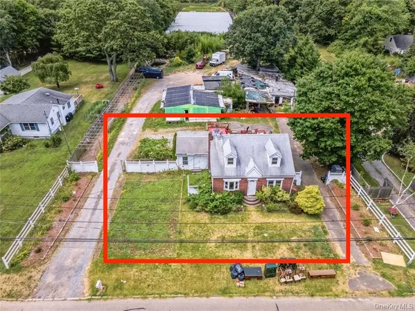 $3,100 | 152 Yaphank Avenue, Yaphank, NY 11980