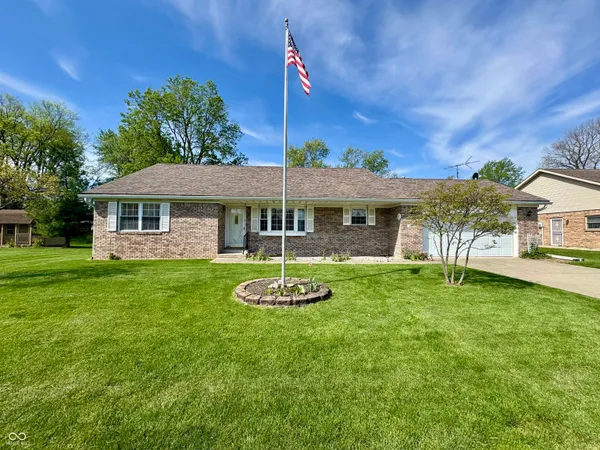 $325,000 | 1207 Monroe Way, Rushville, IN 46173