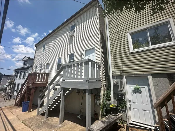 $1,395 | 513 52nd Street, Pittsburgh, PA 15201