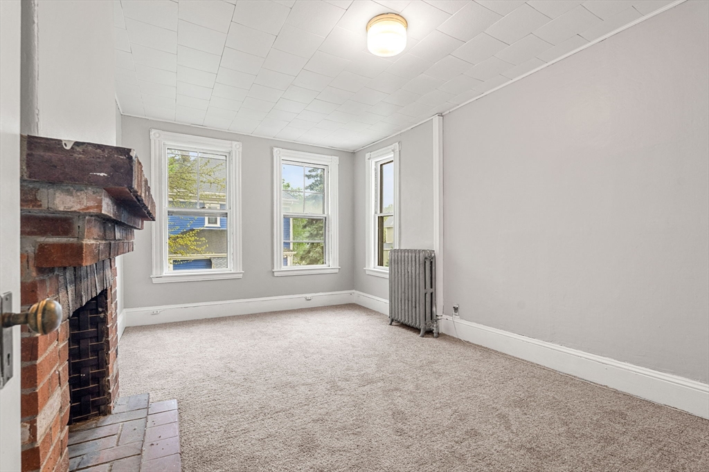 15 Saunders Street Boston, MA 02134 - Photo 11 of 42 Gallery Image 11