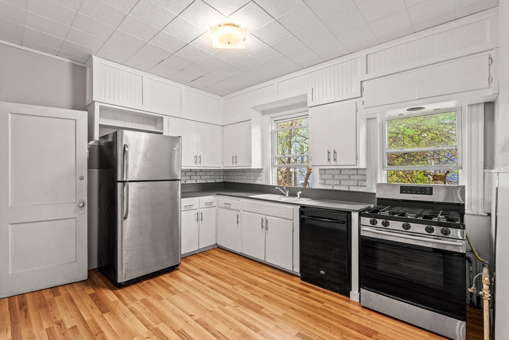 15 Saunders Street Boston, MA 02134 - Photo 14 of 42 Gallery Image 14