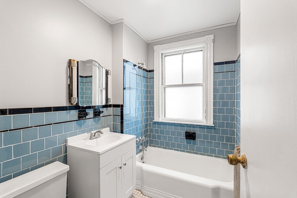 15 Saunders Street Boston, MA 02134 - Photo 15 of 42 Gallery Image 15