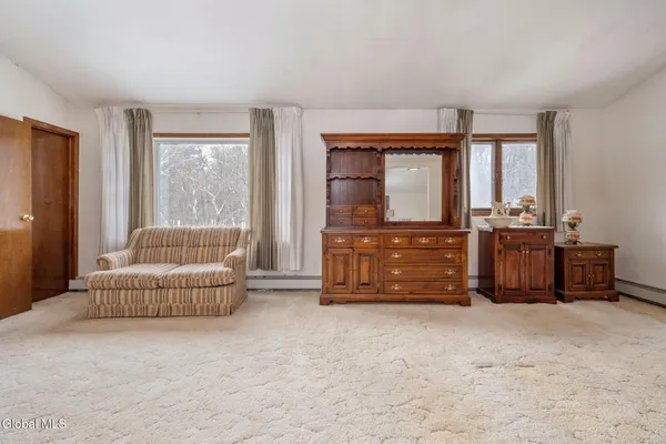 $300,000 | 63 Diamond Hill Road, New Scotland, NY 12054