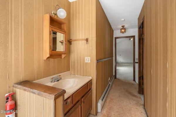 $300,000 | 63 Diamond Hill Road, New Scotland, NY 12054