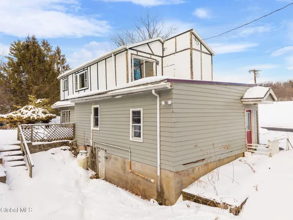 $300,000 | 63 Diamond Hill Road, New Scotland, NY 12054