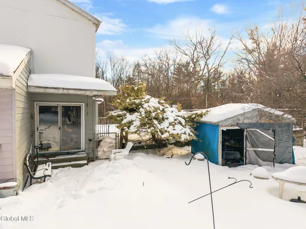 $300,000 | 63 Diamond Hill Road, New Scotland, NY 12054