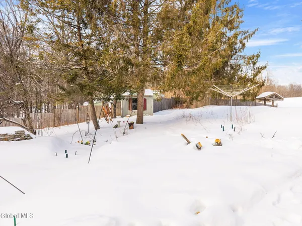 $300,000 | 63 Diamond Hill Road, New Scotland, NY 12054