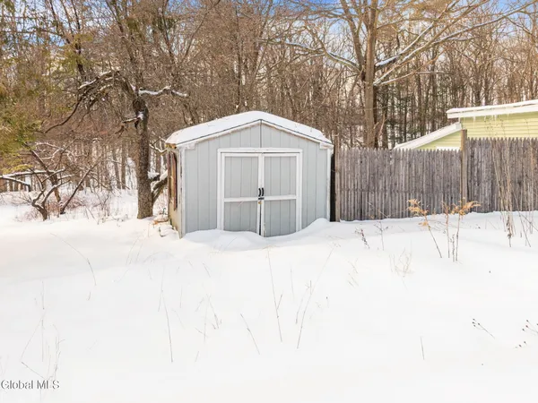 $300,000 | 63 Diamond Hill Road, New Scotland, NY 12054