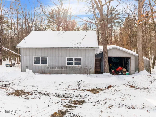 $300,000 | 63 Diamond Hill Road, New Scotland, NY 12054