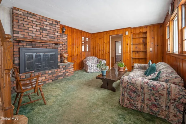 $300,000 | 63 Diamond Hill Road, New Scotland, NY 12054