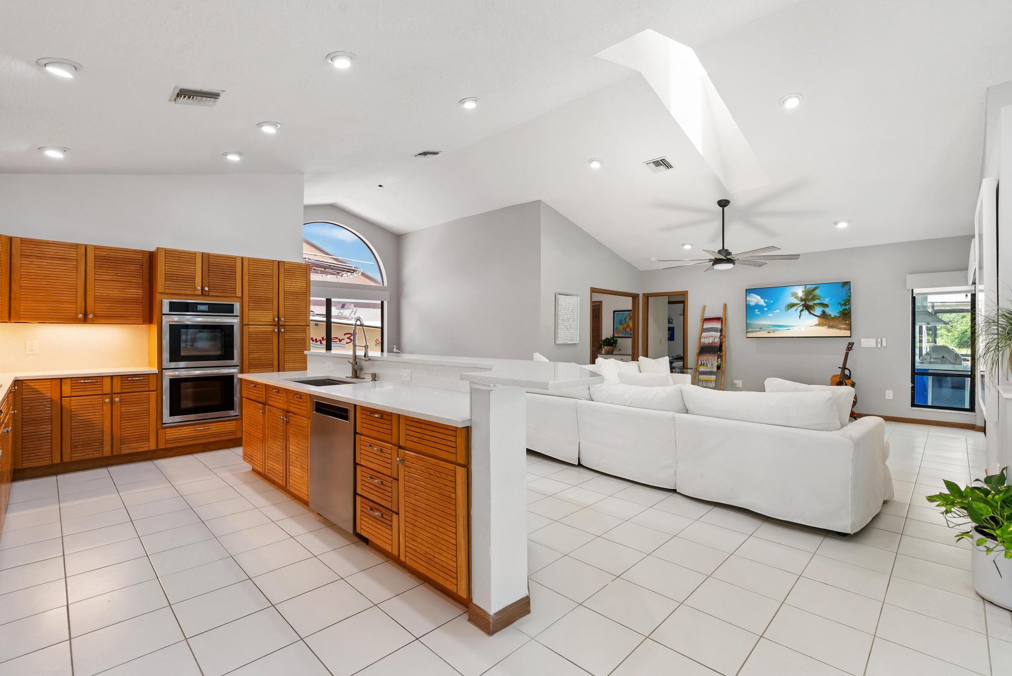 4227 Fox Trace Road Boynton Beach, FL 33436 - Photo 13 of 42 Connected Living