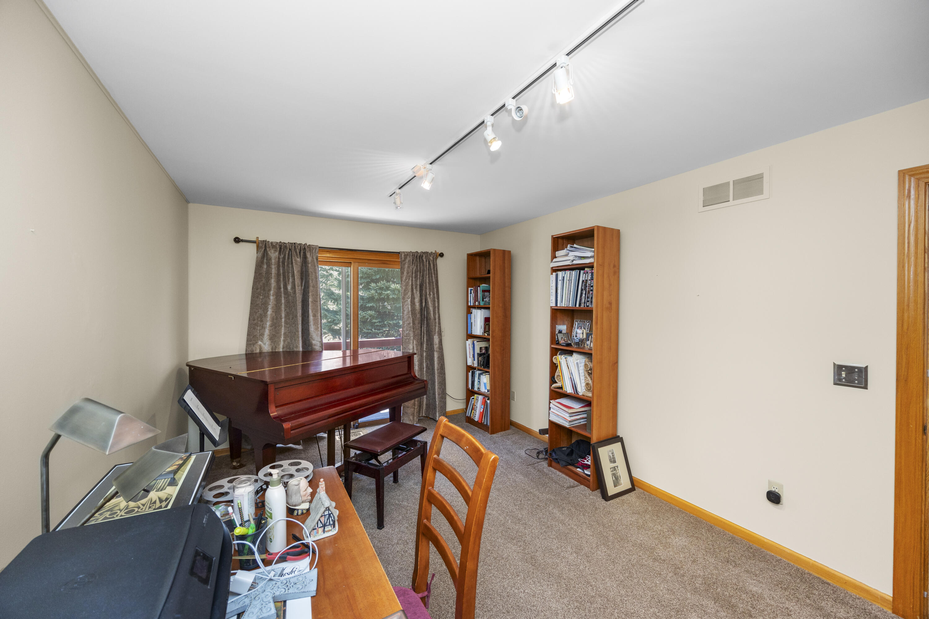 14287 Island Lake Road Chelsea, MI 48118 - Photo 26 of 94 056_53