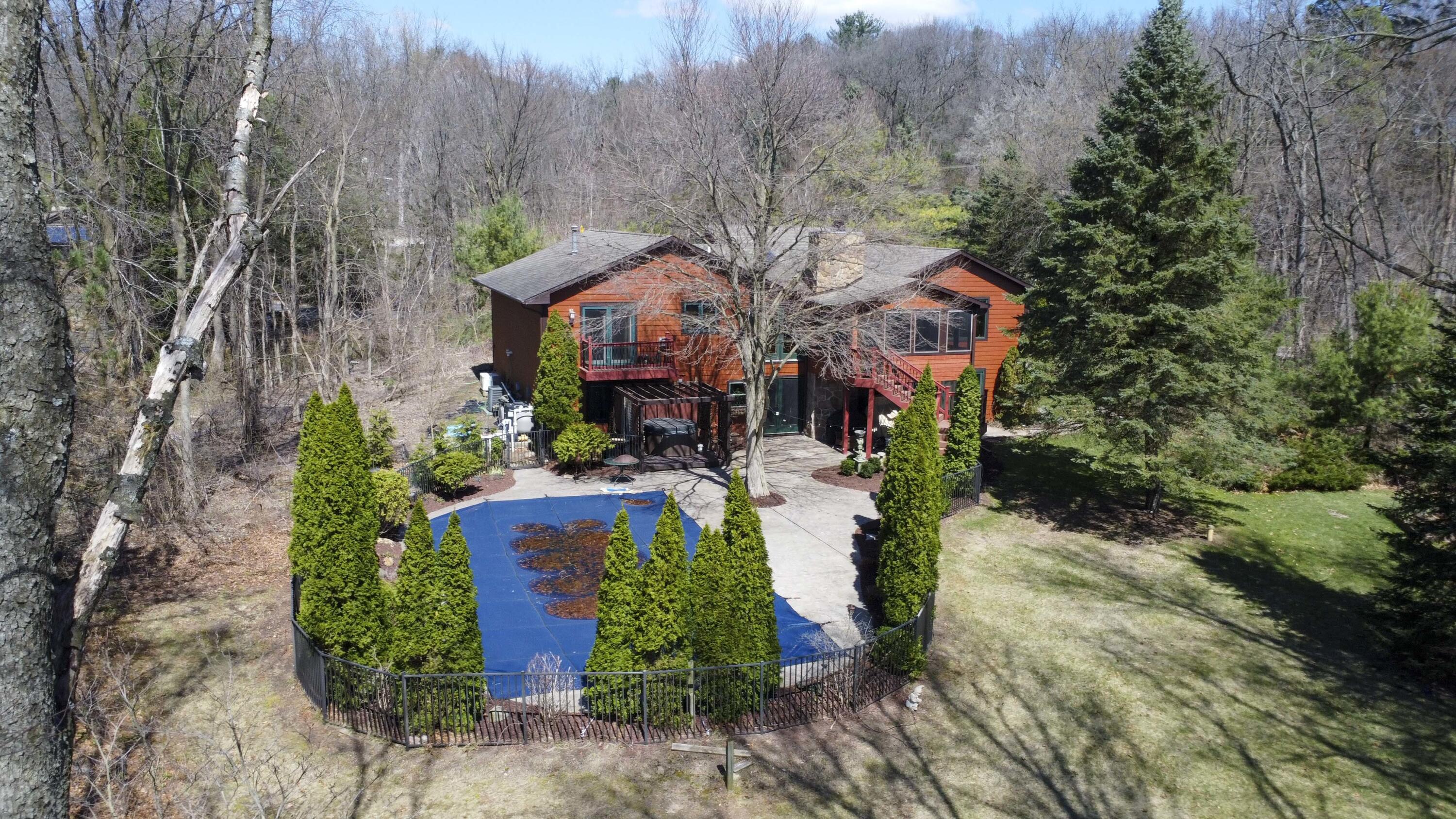 14287 Island Lake Road Chelsea, MI 48118 - Photo 84 of 94 032_14