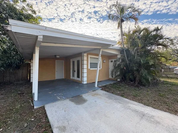 $1,950 | 6804 South Wall Street, Tampa, FL 33616