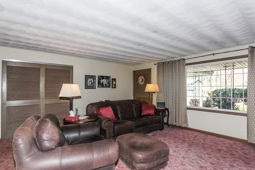 26 Porter Road Chelmsford, MA 01824 - Photo 6 of 33