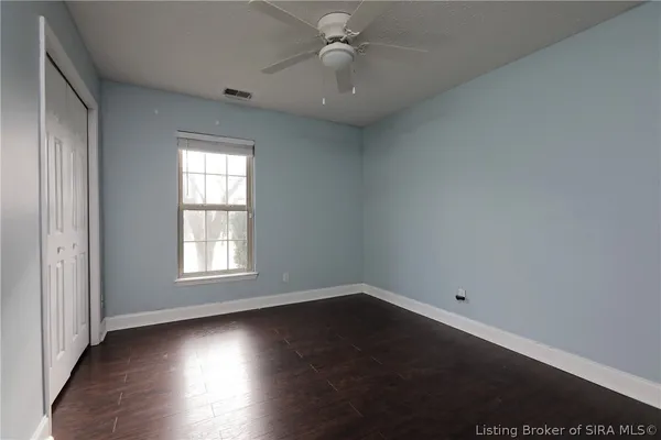 $270,000 | 1329 Valley View Road, New Albany, IN 47150