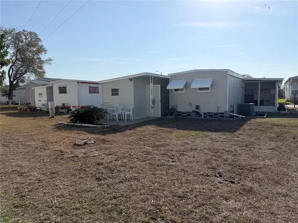 $94,900 | 9790 66th Street North, Unit 466, Pinellas Park, FL 33777
