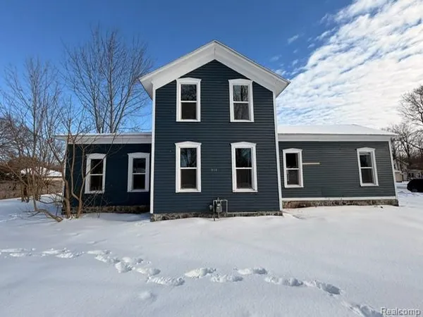 $184,000 | 816 7th Street, Three Rivers, MI 49093