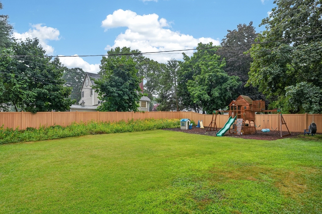 17 Pilgrim Way Walpole, MA 02032 - Photo 27 of 30 Gallery Image 27