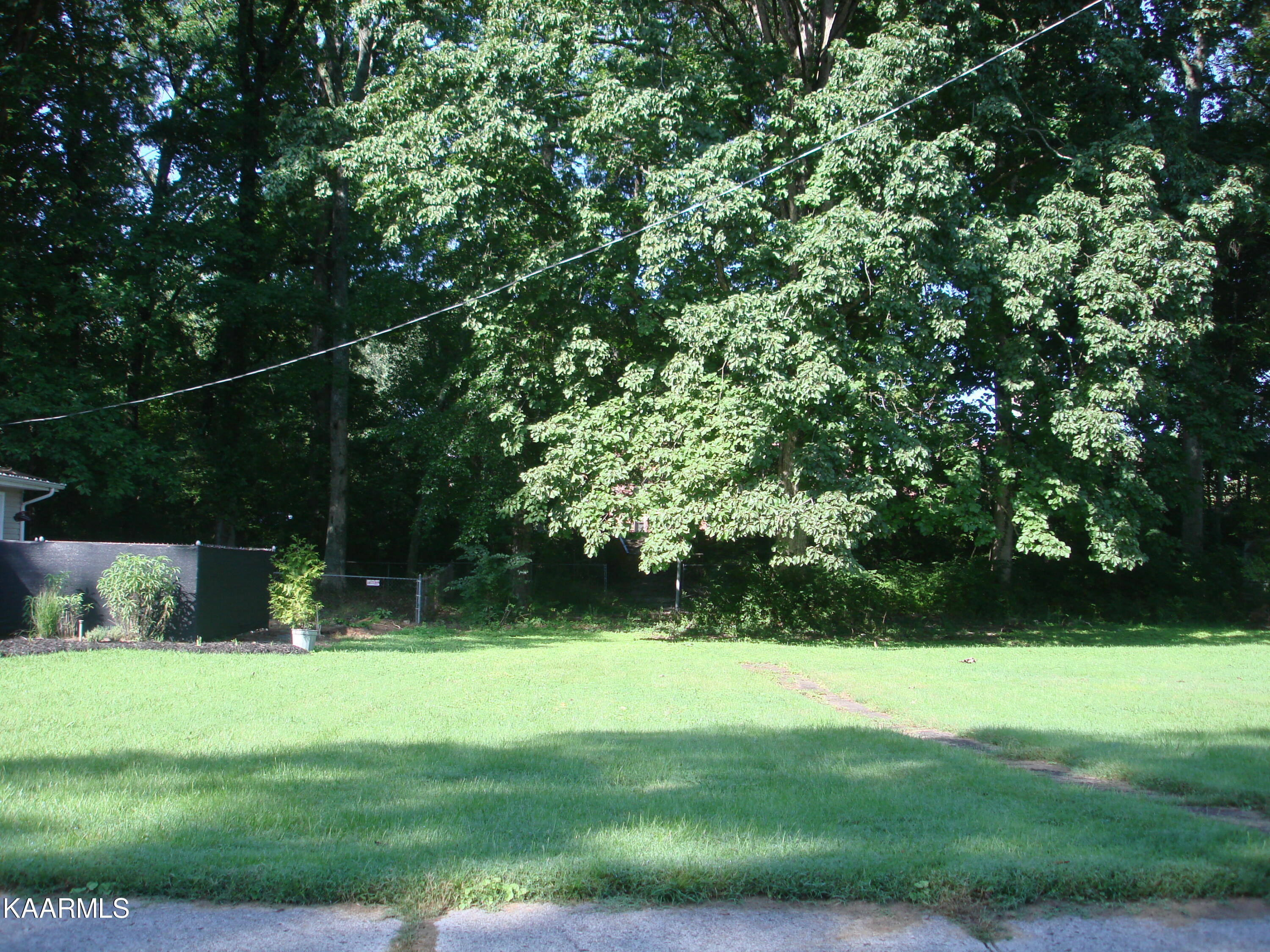 152 Manhattan Avenue Oak Ridge, TN 37830 - Photo 1 of 6 152 Manhattan Avenue