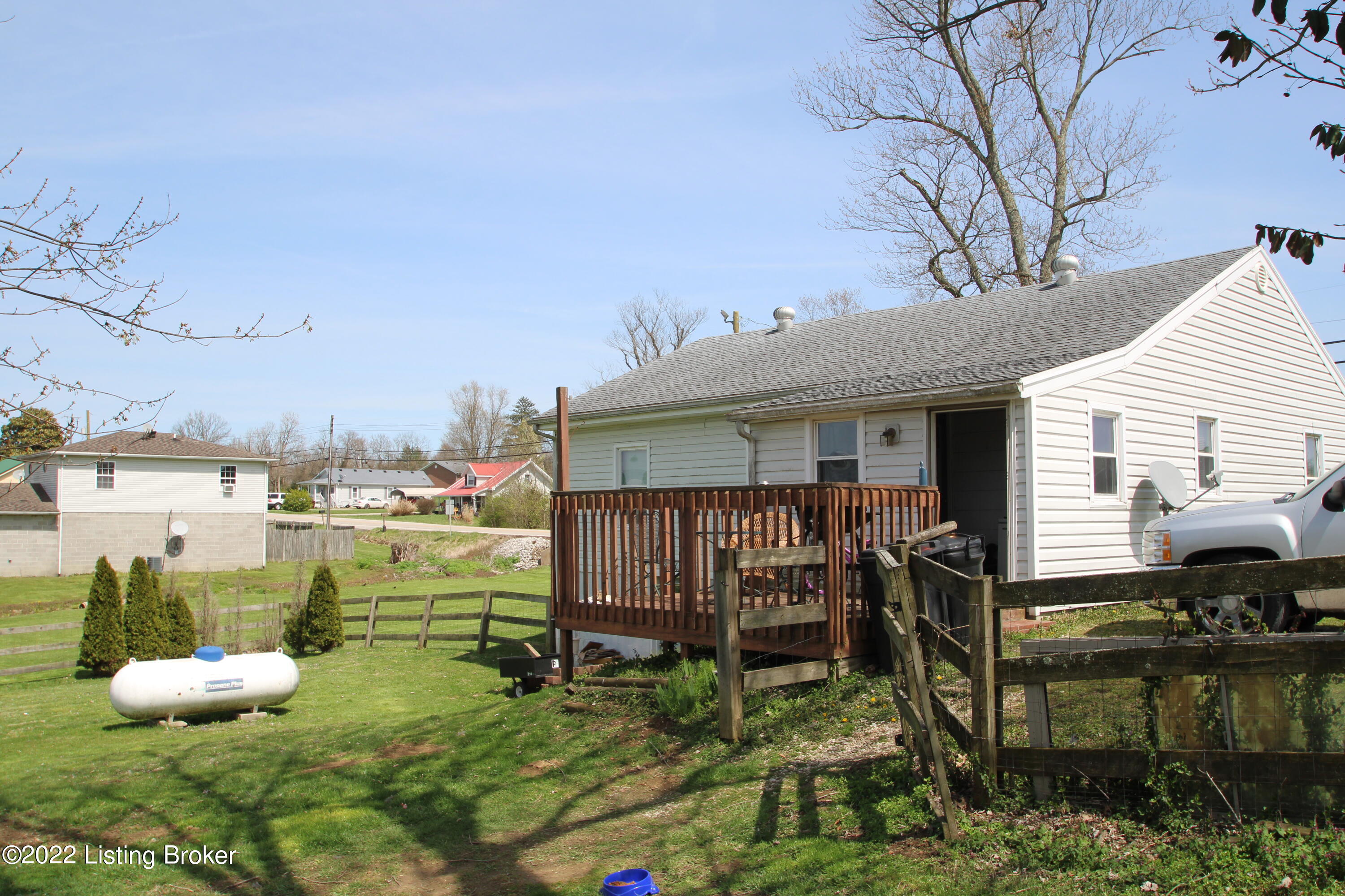 8594 Cropper Road Pleasureville, KY 40057 - Photo 16 of 16 IMG_3367