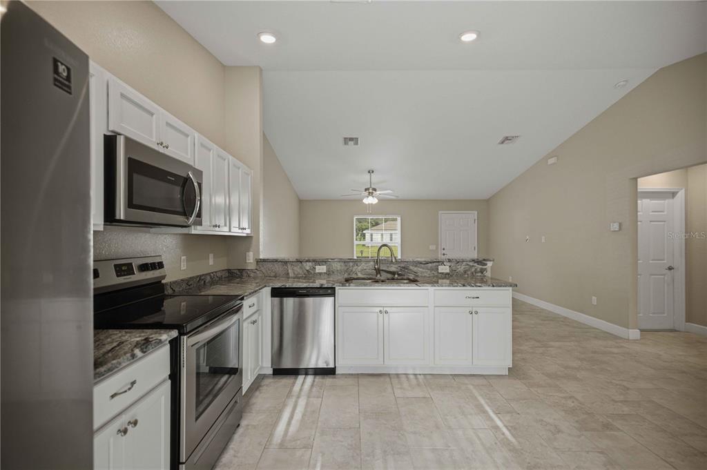 6382 Southwest 143rd Ln Road Ocala, FL 34473 - Photo 9 of 24 Gallery Image 9
