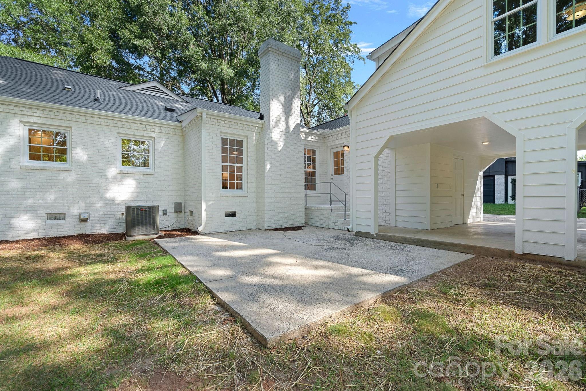 1100 Braeburn Road Charlotte, NC 28211 - Photo 38 of 43 Gallery Image 38