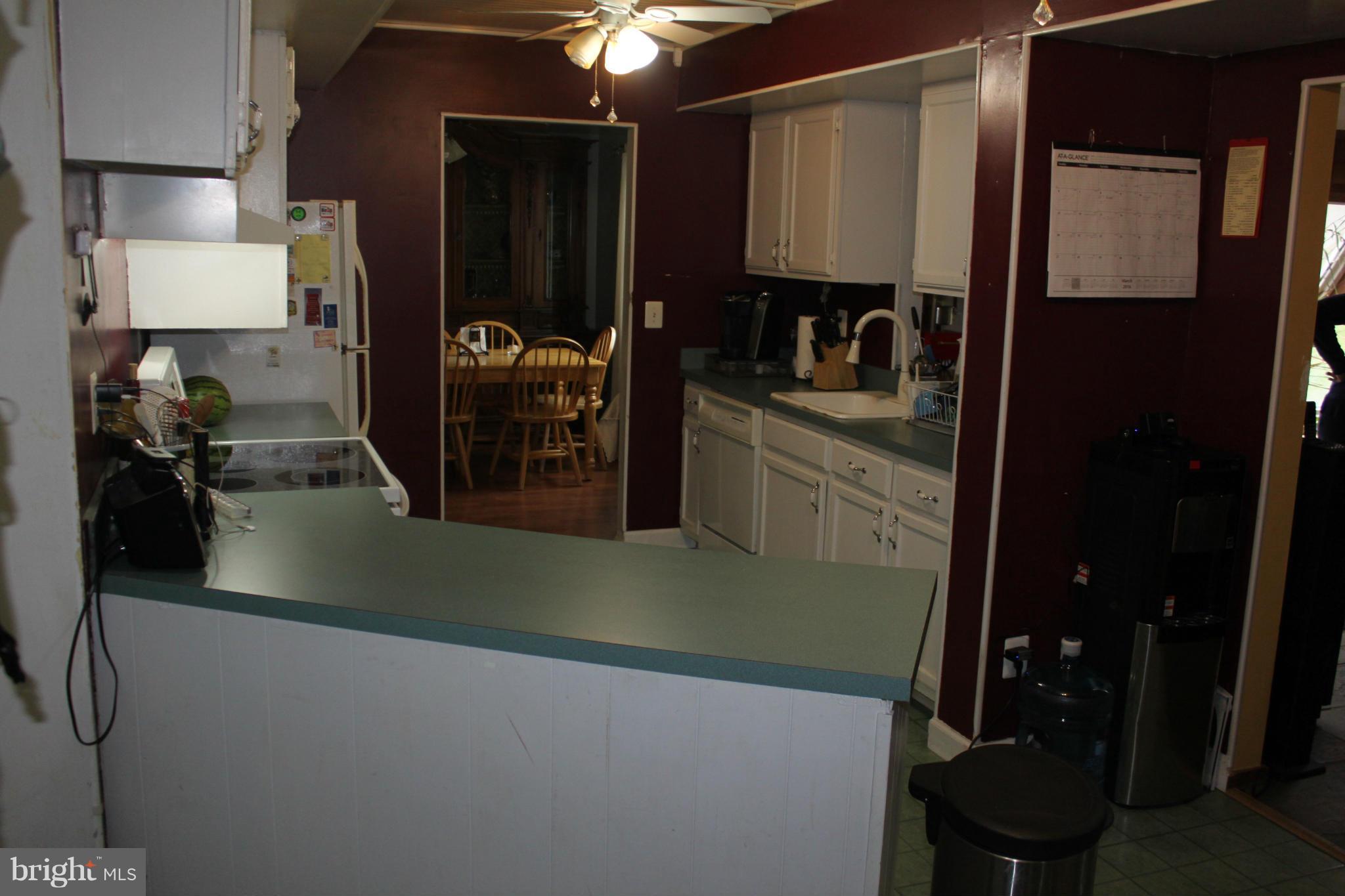 17116 Whites Road Poolesville, MD 20837 - Photo 5 of 19 Kitchen