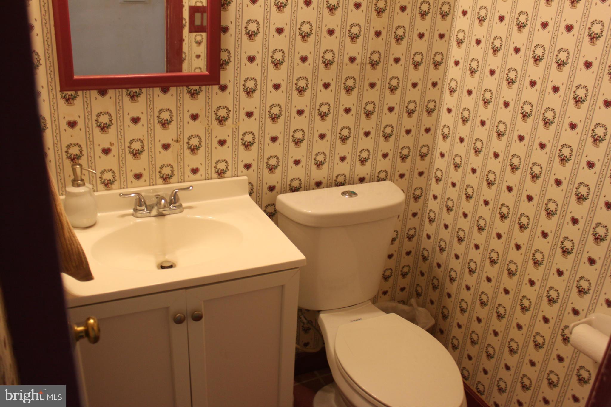 17116 Whites Road Poolesville, MD 20837 - Photo 8 of 19 Bath