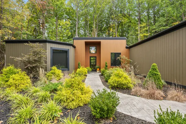 $1,060,000 | 3465 Palmer Drive, Saugatuck, MI 49453